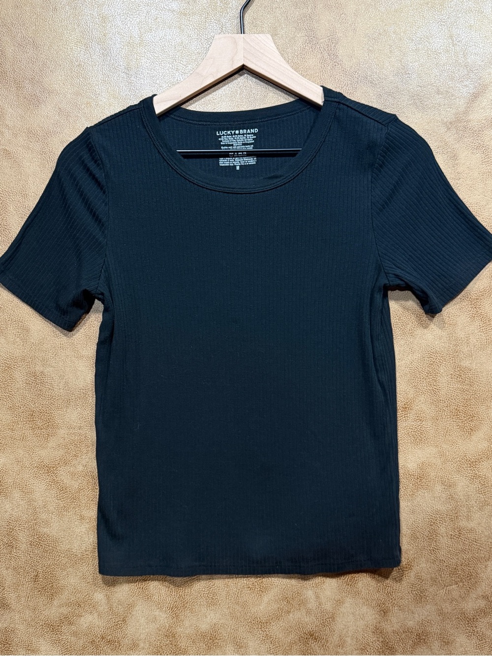 Lucky Brand Women’s M Black Ribbed Short Sleeve T-Shirt